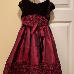 Isobella & Chloe Holiday dress